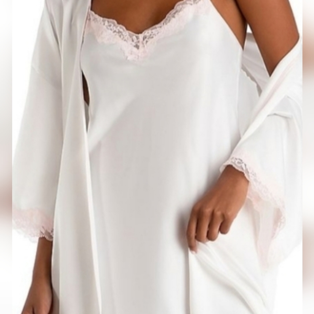 NWT Bridal Satin Chemise and Wrap Robe Set - White with Pink Lace - Picture 2 of 8